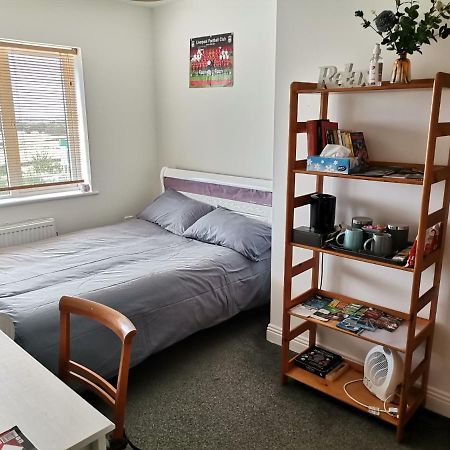 Bright And Cozy Room With Double Bed, Private Bathroom Not Ensuite, Breakfast To Go Dublin Extérieur photo