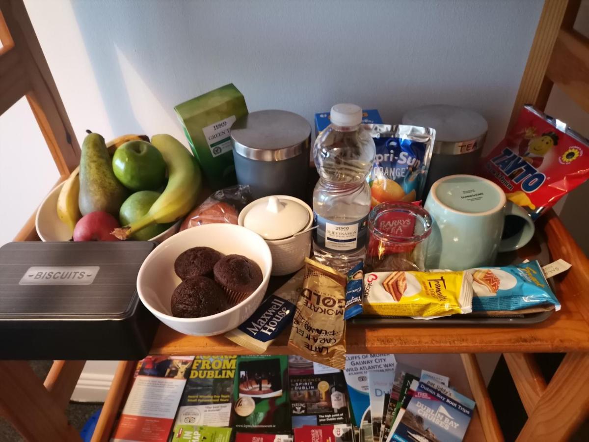 Bright And Cozy Room With Double Bed, Private Bathroom Not Ensuite, Breakfast To Go Dublin Extérieur photo